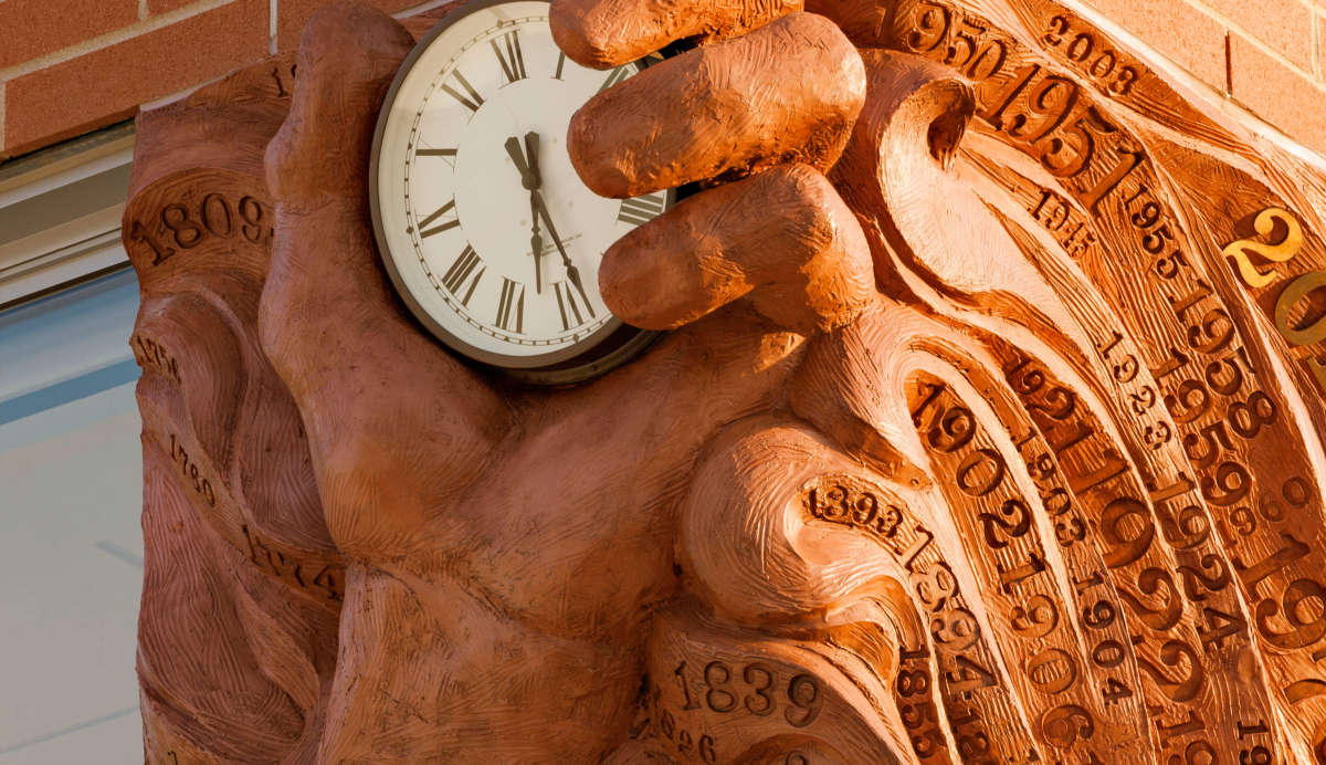 Jonathan E. Reed School
The theme of time, integrated into the architecture, enlivens the curriculum and reminds the community of their local heritage.
View Art Story