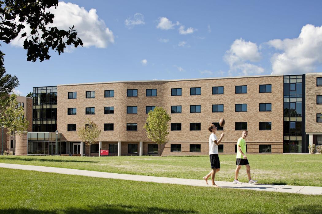 Sp Fairfielduniversitydorms 02 1050x700