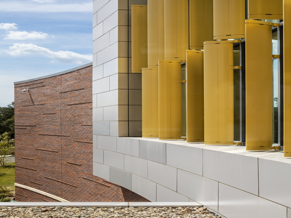 Green Design & Sustainability Svigals + Partners is committed to creating sustainable and economically viable Green buildings. The firm has an in-house team comprised of design professionals who are LEED accredited.